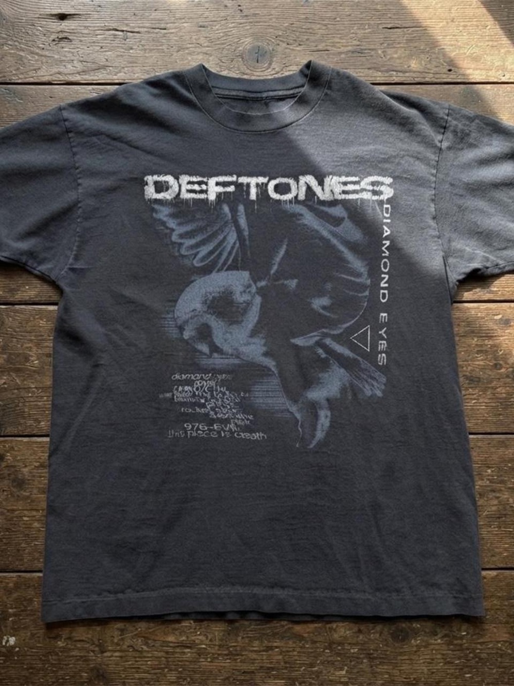 Gildan Deftones Diamond Eyes Graphic Tee - Black